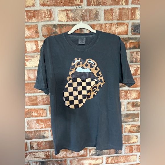 Comfort Colors pepper Graphic Tee - Picture 1 of 6